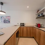 아파트 Moderne Avec Terrasse Et Jardin Privatif A - Parking Inclus - Fr-1-343-267