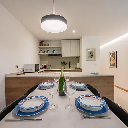 Moderne Avec Terrasse Et Jardin Privatif A - Parking Inclus - Fr-1-343-267 Апартаменти