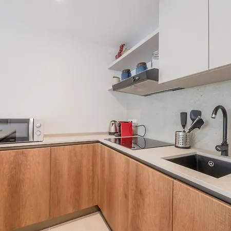 Апартаменти Moderne Avec Terrasse Et Jardin Privatif A - Parking Inclus - Fr-1-343-267