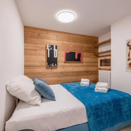 Apartman Moderne Avec Terrasse Et Jardin Privatif A - Parking Inclus - Fr-1-343-267 *