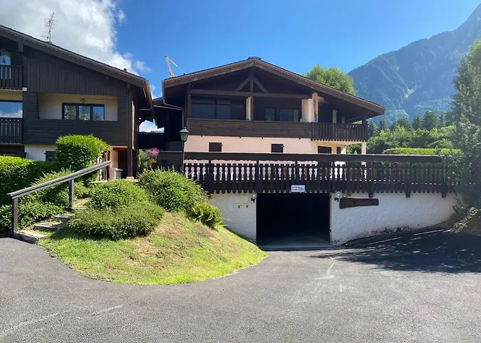 Appartement Moderne Avec Jardin, Terrasse, Parking Et Wifi à - Fr-1-343-267