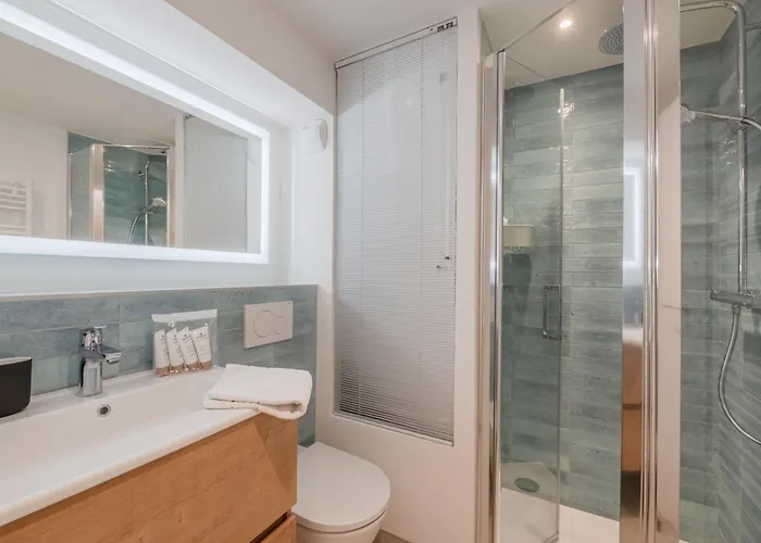 Apartamento Moderne Avec Terrasse Et Jardin Privatif A - Parking Inclus - Fr-1-343-267 *