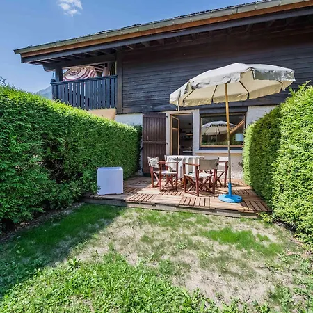 Moderne Avec Terrasse Et Jardin Privatif A - Parking Inclus - Fr-1-343-267 * Шамони